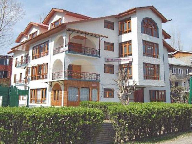 Hotel Season Palace Сринагар Экстерьер фото