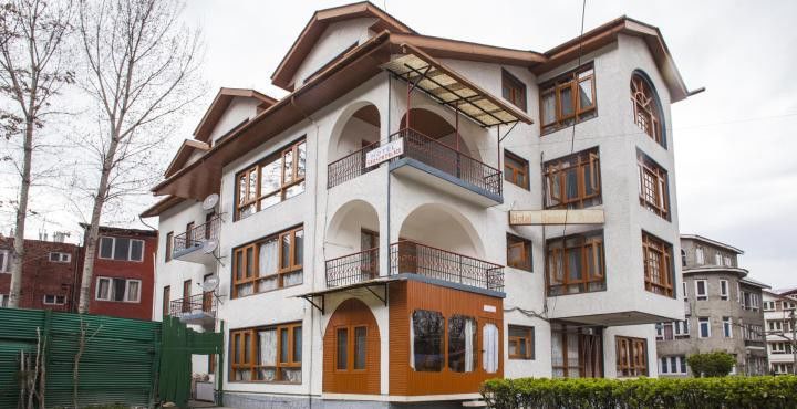 Hotel Season Palace Сринагар Экстерьер фото